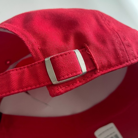 Red New York Rangers Cap - Picture 4 of 4